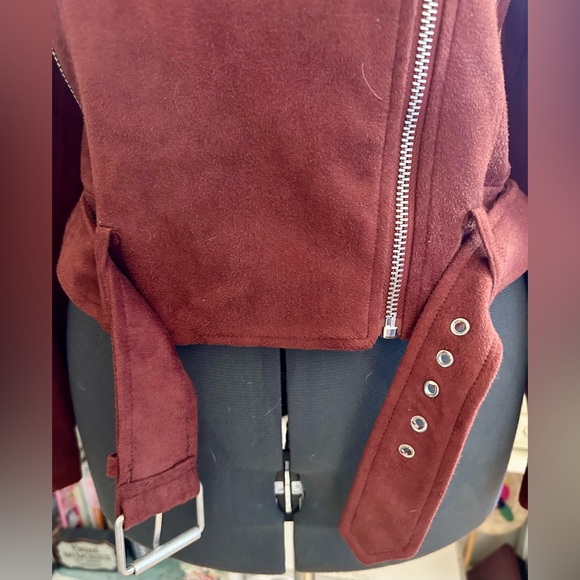 BB Dakota Love Walk Faux Suede Moto Jacket In Cherrywood Sz M Pearls & Studs - Picture 2 of 13